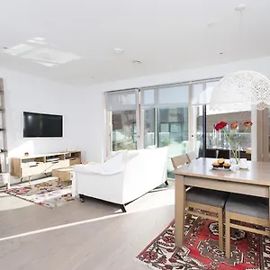  Apartment Stunning 1 Bedroom In Central